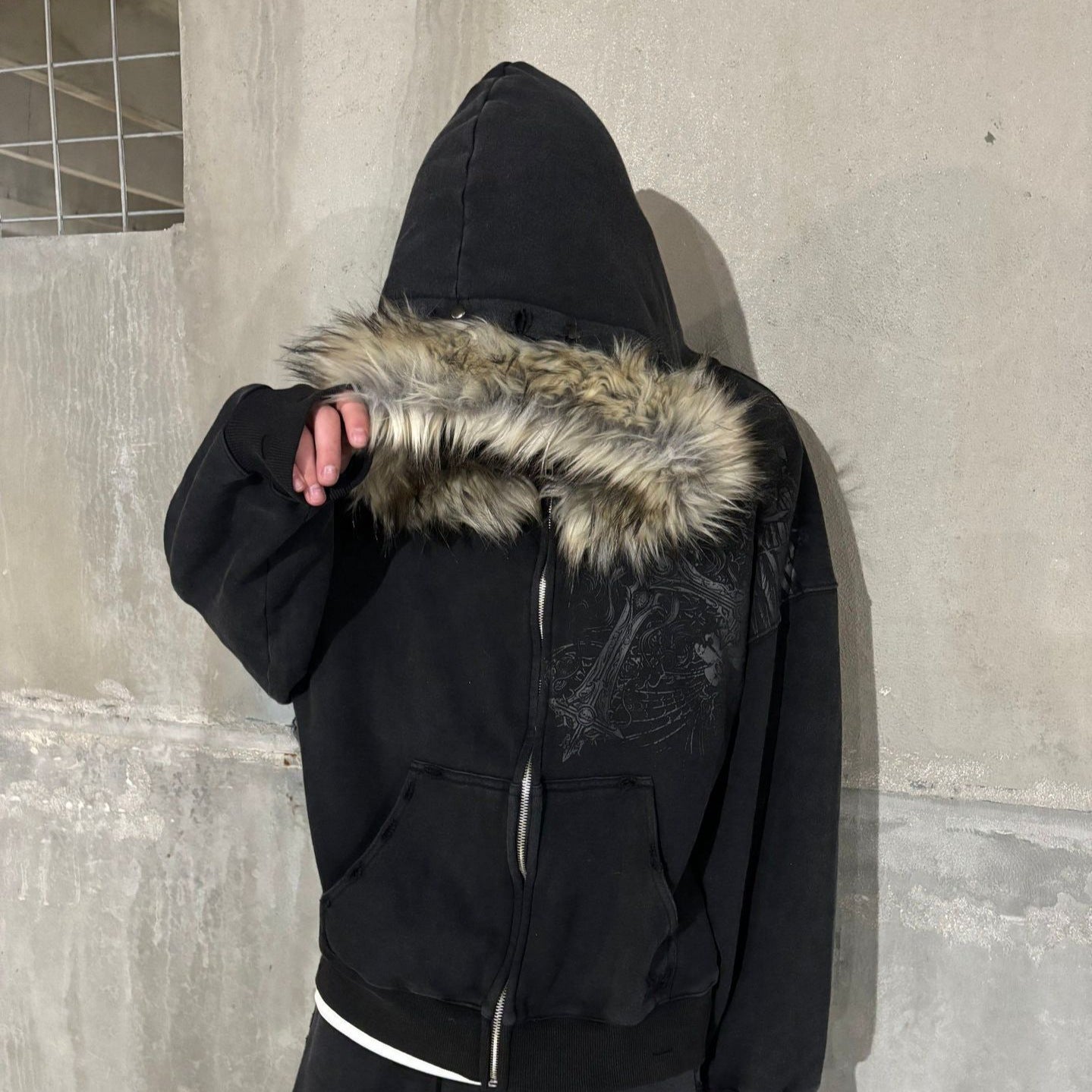 GRAPHIC FUR ZIPPED HOODIE
