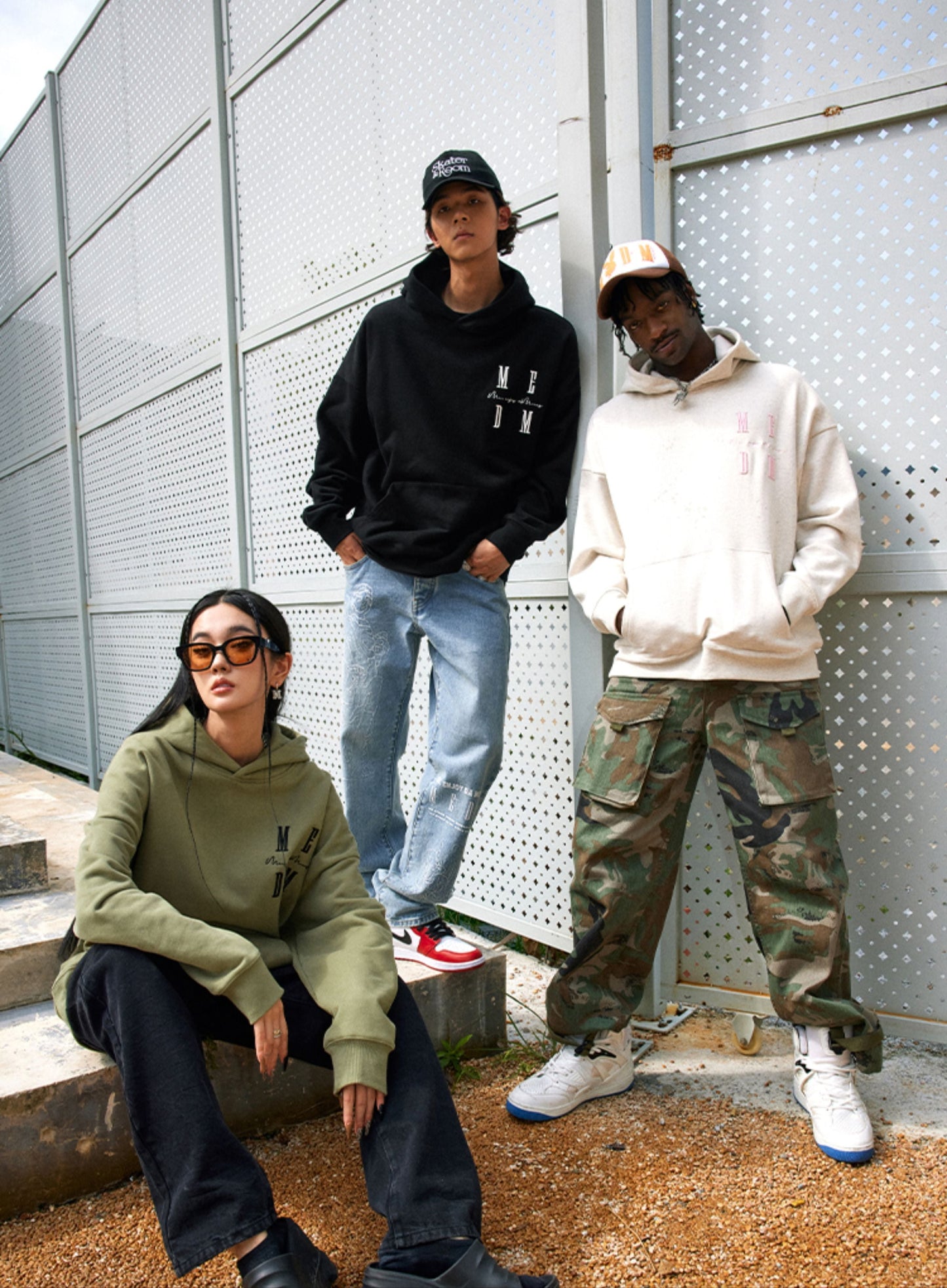MEDM LOGO HOODIE