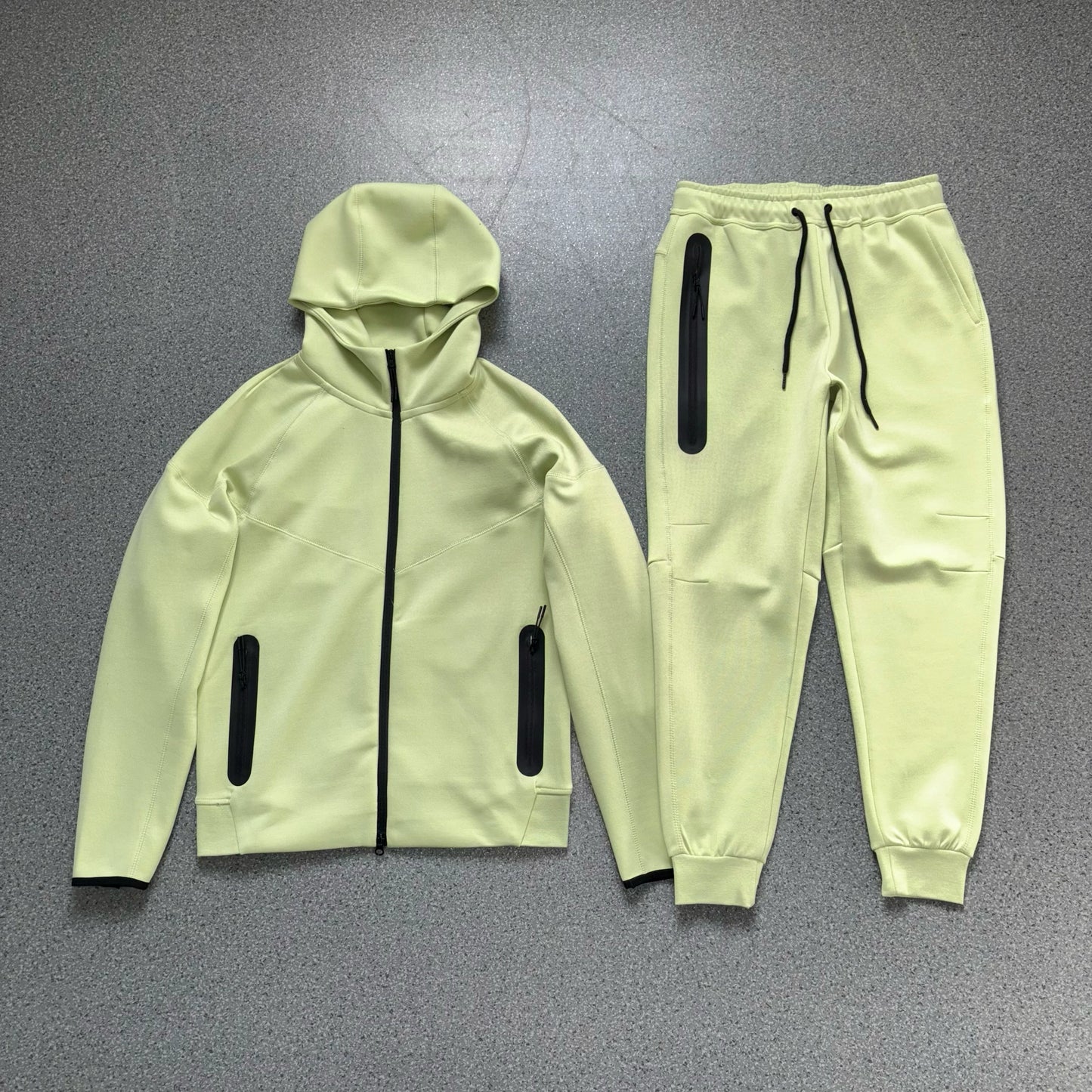 TECH FLEECE SETUP
