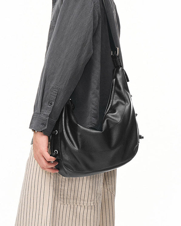 NOIR CRESCENT BAG