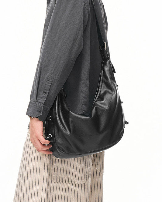 NOIR CRESCENT BAG