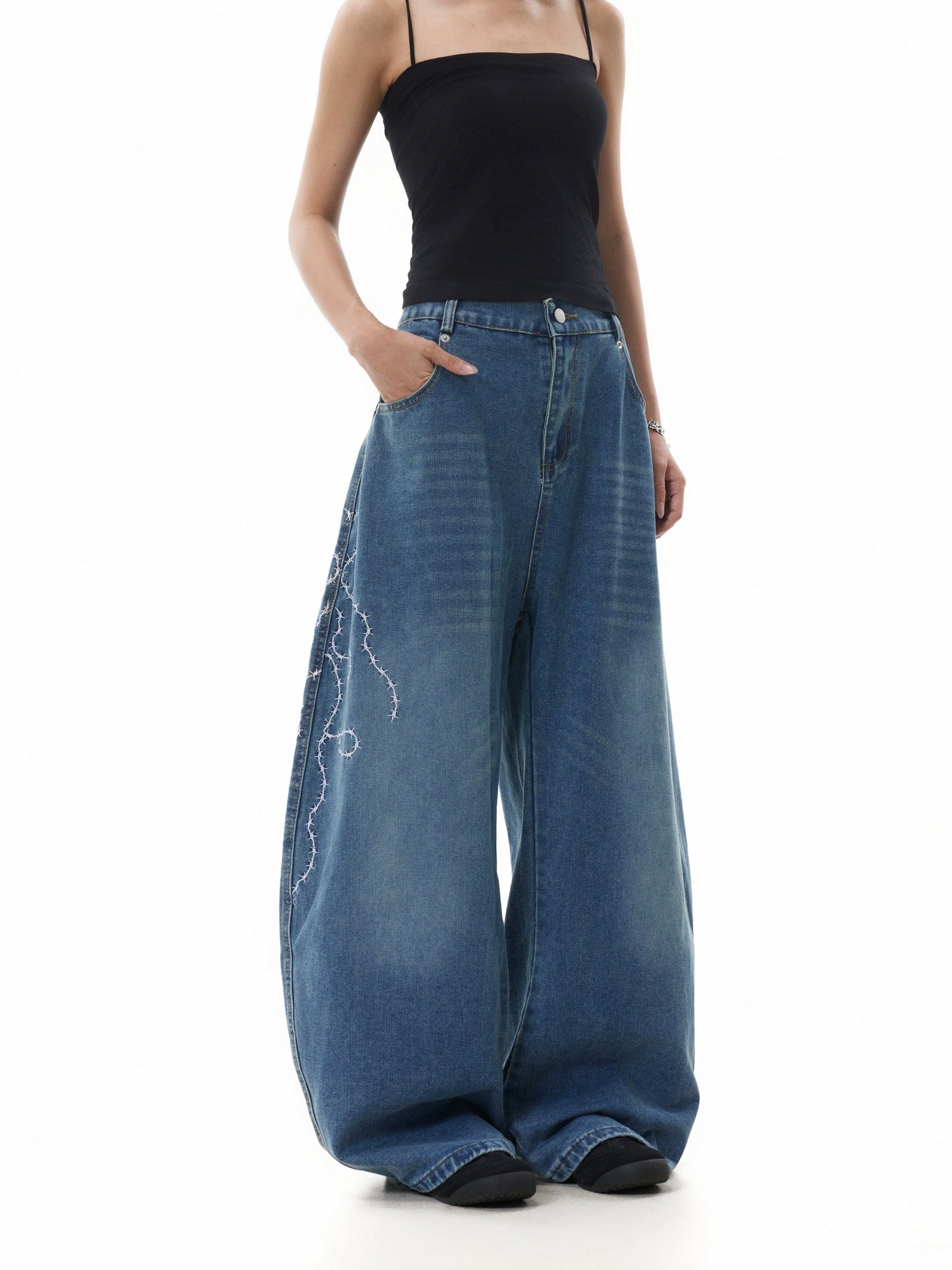 BACK PRINT LIGHTNING WASH DISTRESSED BAGGY DENIM PANTS
