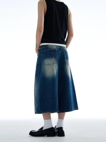 DISTRESSED WASHED DENIM SHORTS