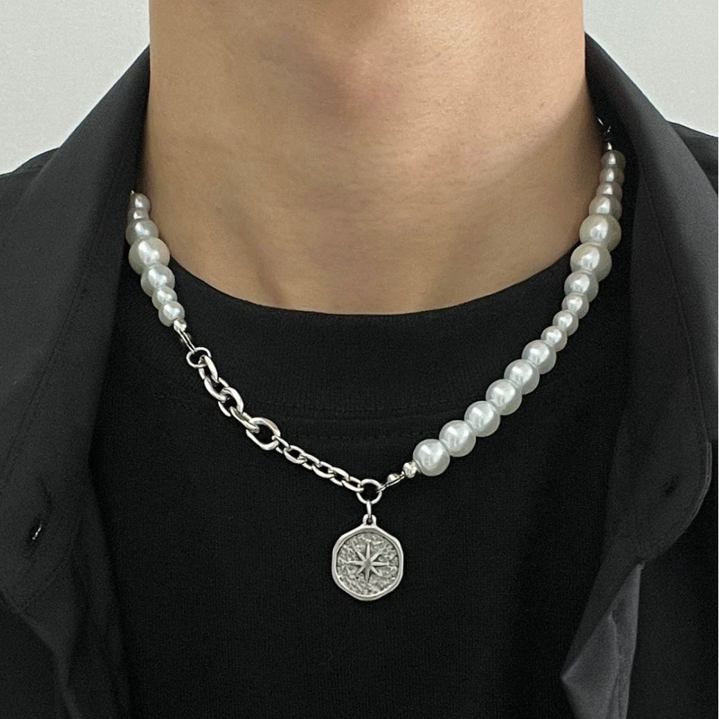MARBLE COMPASS NECKLACE